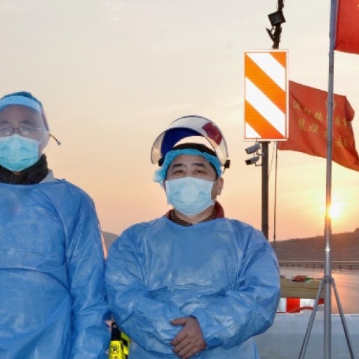 记录岱岳区国省道疫情防控  交通联防组泰肥一级路留验站工作现场 ☆☆疫情处置工作领导现场督导 ☆☆道...